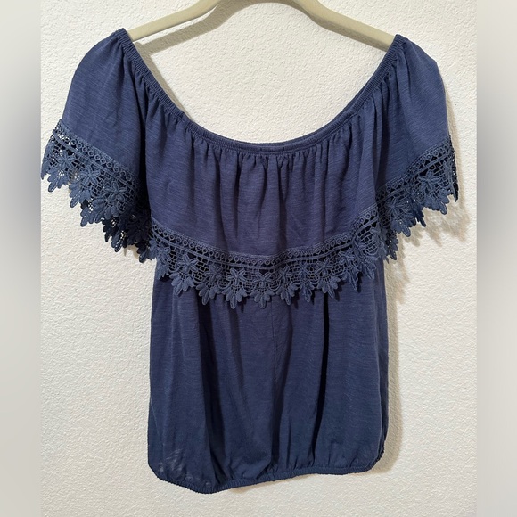 EUC PAPER + TEE Off The Shoulder Lace Trim Navy Blouse - Picture 2 of 5